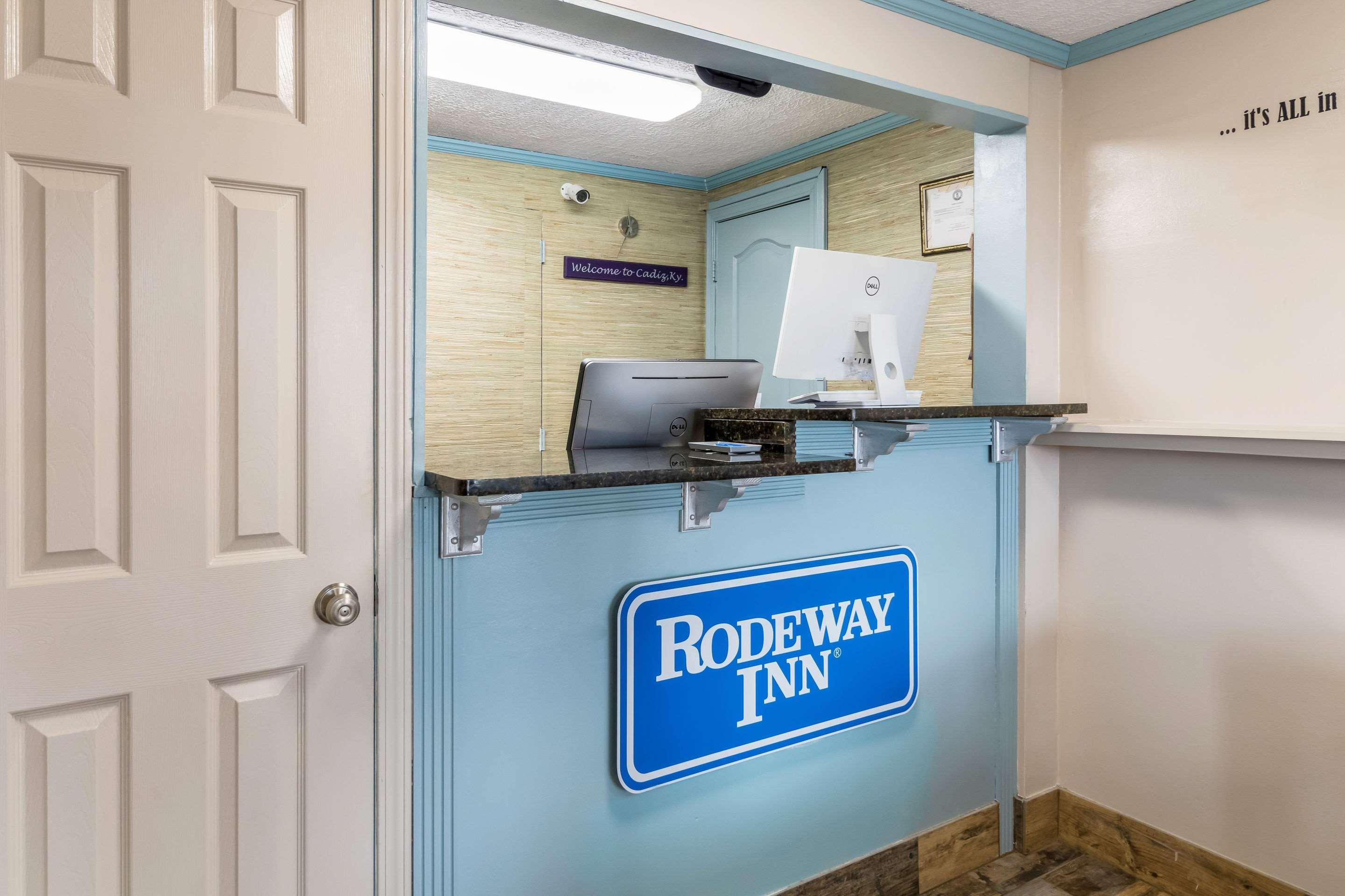 Rodeway Inn Cadiz Exteriér fotografie